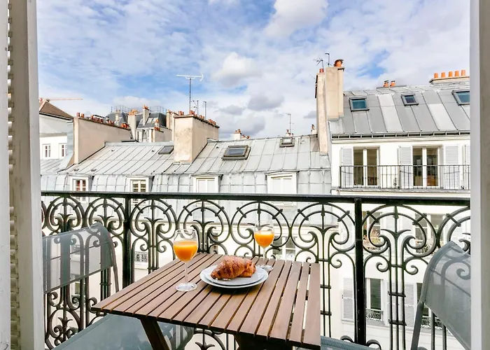 Bnbnova - Notre-dame - 1br With Balcony