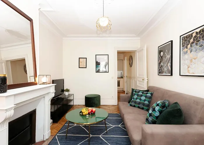 아파트 Bnbnova - Notre-dame - 1br With Balcony *